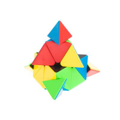 PYRAMINX puzzle cube game MoYu