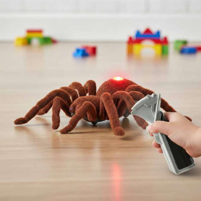 Remote Controlled TARANTULA Spider + PILOT