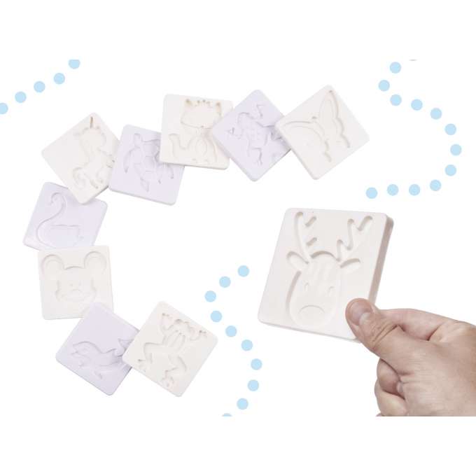 3D crystal glue in a bucket + molds