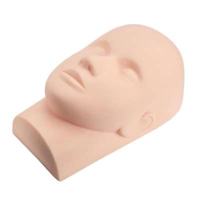 Head Training head for eyelash extensions