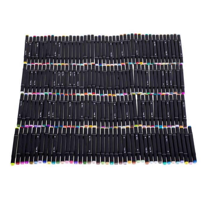 Double-sided alcohol markers in case 168 pieces