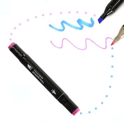 Double-sided alcohol markers in case 204 + stand