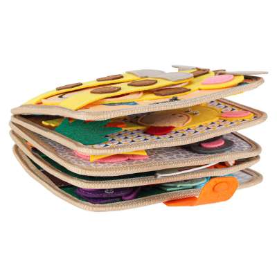 3D felt educational giraffe booklet