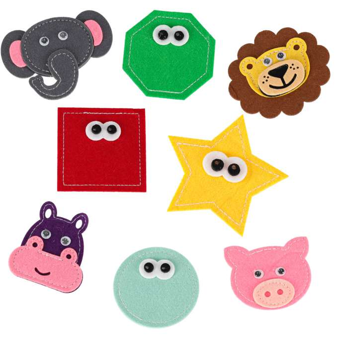 3D felt educational giraffe booklet