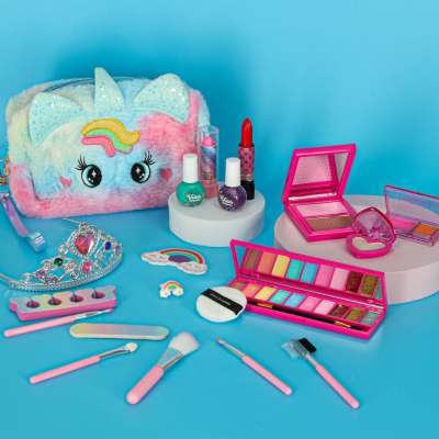 Make up cosmetics make up polishes handbag skirt set 22 items
