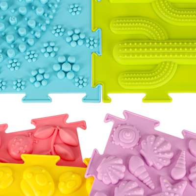 Mata sensoryczna puzzle montessori do masażu stóp 8 elementów pastelowe