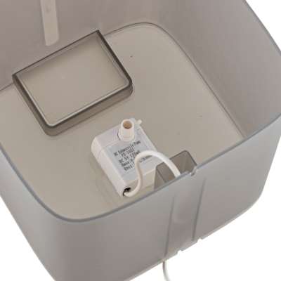Poidełko fontanna dla psa kota zwierząt automatyczne poidło USB 2l filtr czyszczący
