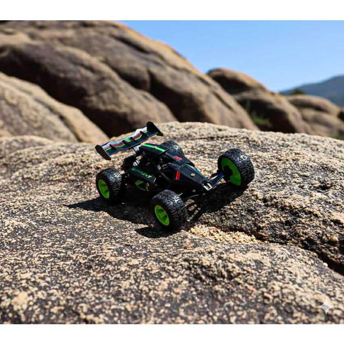Remote controlled off-road car 15km/h 2.4GHz