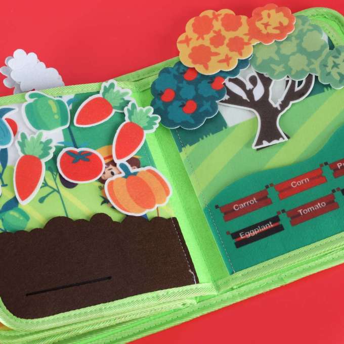 Sensory educational manipulative farm booklet