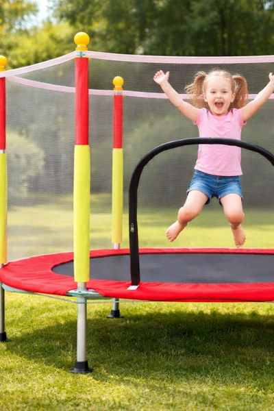 Trampoliny ogrodowe